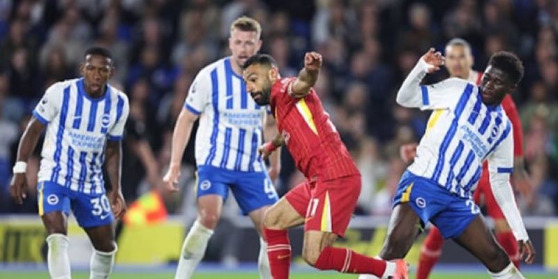 Lữ đoàn đỏ bất ngờ để thua ngược