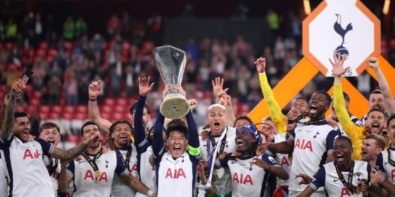 Tottenham giành chiến thắng bằng “đòn độc”